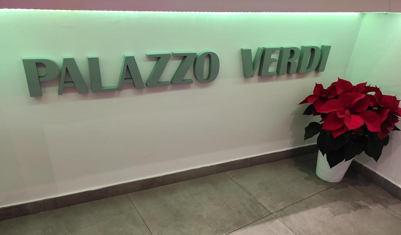 Palazzo Verdi Holiday Viterbe Extérieur photo