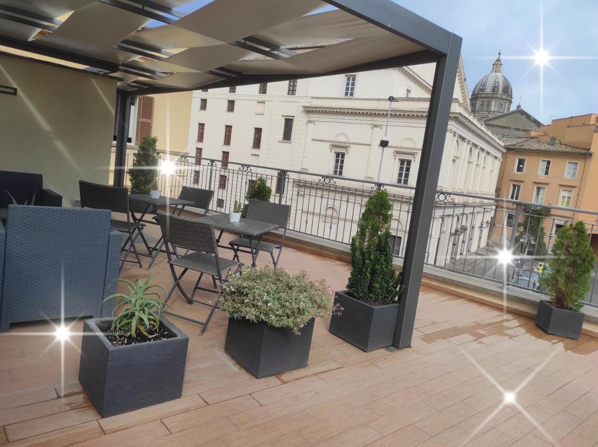 Palazzo Verdi Holiday Viterbe Extérieur photo